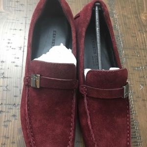 Ladies Kenneth Cole NY Moccasins Slides
Size 7 New